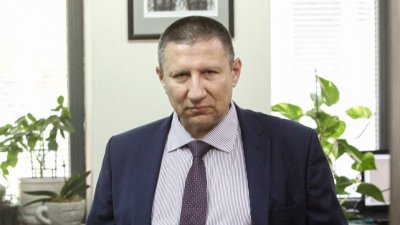 Сарафов вика за обяснение прокурора, който пусна шофьора, причинил катастрофата с Ферарио Спасов