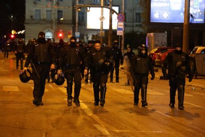 МВР: Общо 38 са задържаните за вандалски действия по време на протеста в София