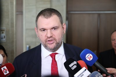 Пеевски за дерогацията: Ще преговаряме за срока