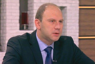 Доц. Николай Цонков пред MEDIAMALL: Наблюдаваме разпад на държавността