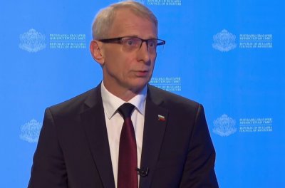 Премиерът Денков поиска смяна на ЦИК в отговори на въпроси за 5 месеца ротационен кабинет