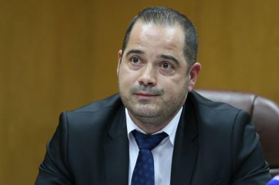 "АФЕРА": Министър Калин Стоянов потвърди: Кирил Петков е човека, който го е притискал! Връзката между двамата е осъществена от зам. шефа на ДАНС Петър Петров