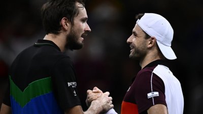 Григор Димитров надви Медведев в Мастърс надпреварата в Париж
