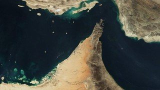 Иран отрече планове за военни учения в Ормузкия проток