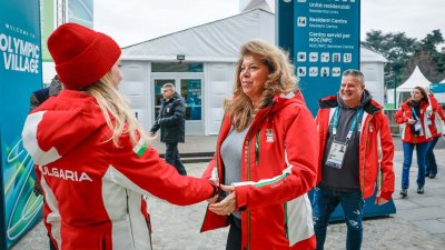 Илияна Йотова посети олимпийското село в Милано и се срещна с българската делегация