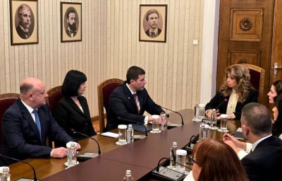 &bdquo;Величие&ldquo; към Йотова: Вярваме на 100% във вашия избор за служебен премиер (СНИМКИ)