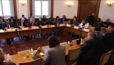 Социалната комисия в парламента прие на второ четене мултифондовия модел за пенсиите