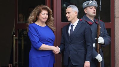 Илияна Йотова ще възложи на Андрей Гюров съставянето на служебен кабинет