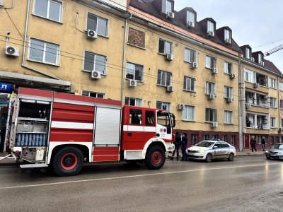 Пожар пламна в следствената служба във Враца &ndash; евакуираха хора от сградата