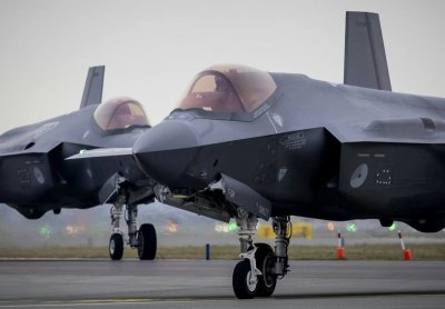 Холандия: Изтребителят F-35 може да бъде ханкнат точно както iPhone (ВИДЕО)