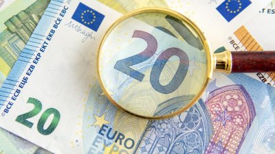 Европейската централна банка отчита спад на фалшивите евробанкноти през 2025 г.