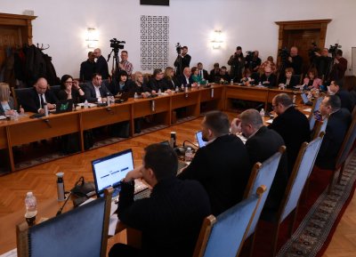Правната комисия отхвърли ветото на президента за секциите в чужбина