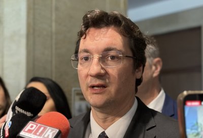 Крум Зарков махна от листите осем депутати, подкрепили падането на ветото на Йотова за секциите в чужбина (ВИДЕО)