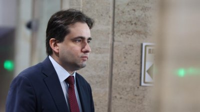Божидар Божанов отрече връзка между ПП-ДБ и случая &bdquo;Петрохан&ldquo;