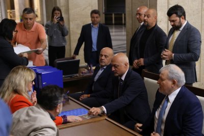 ГЕРБ-СДС стартира кампанията си за предсрочните избори: Коалицията се регистрира днес в ЦИК