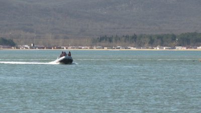 Трети ден продължава издирването на изчезналите рибари в Черно море
