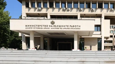 МВнР следи военната ескалация между Израел и Иран в 24-часов режим