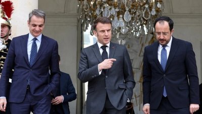 Мицотакис се среща с Макрон и Христодулидис в Кипър в знак на европейска солидарност