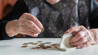 ДПС предлага великденска добавка от 55 евро за най-бедните пенсионери