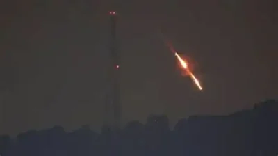 Иран с нови ракетни и дронови атаки срещу Израел и страните от Залива