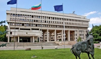 МВнР предупреди българите в Близкия изток: Останете на безопасно място и избягвайте рисковани пътувания