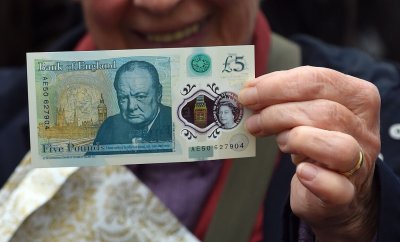 Bloomberg: Чърчил ще бъде премахнат от обновения дизайн на британските банкноти