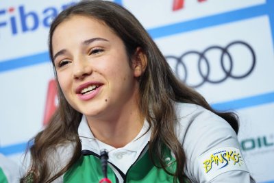 Малена Замфирова трета в паралелния гигантски слалом от Световната купа по сноуборд в Криница (Полша)