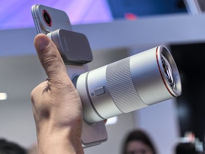 Tecno Atom показа телефон с дебелина 5 мм (ВИДЕО)