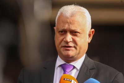 Емил Дечев: Партийни симпатизанти се опитаха да нахлуят в РУ в Кърджали