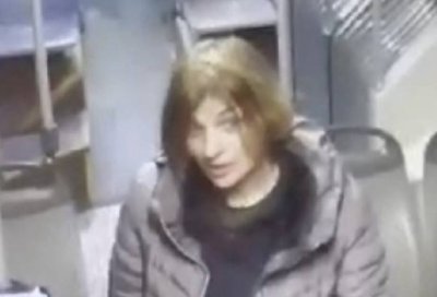 Видеонаблюдението на Център за градска мобилност е помогнало за идентифициране на жената, намушкала четирима снощи