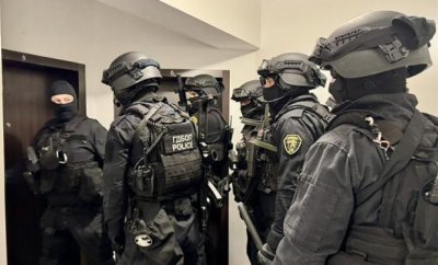 ГДБОП разби международна мрежа за фалшиви евро и наркотици &ndash; задържани са петима души (ВИДЕО)