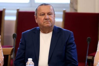 Адемов: 60 000 души ще кандидатстват за компенсацията от 20 евро
