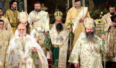 Патриарх Даниил призова вярващите на Цветница да принесат вярата и добродетелите си на Христос