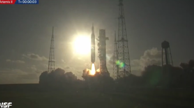 Artemis II излетя успешно
