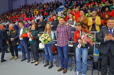 Препълнена зала в Троян посрещна бронзовата медалистка от Олимпийските игри Лора Христова