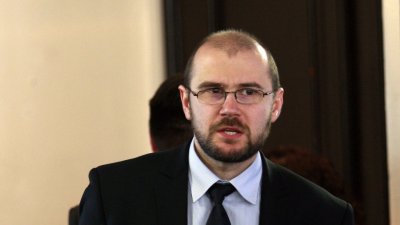 Няма правен хаос около назначаването на служебния премиер, твърди Андрей Янкулов
