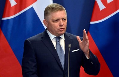 Словашкият премиер Фицо към ЕС: Руснаците не падат на колене, освен за да си вържат обувките