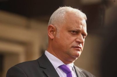 Емил Дечев: Натискът срещу Кандев идва от влиятелни среди