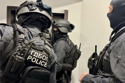 Арестуваха мъж в София за разпространение на хиляди файлове с детска порнография (ВИДЕО)