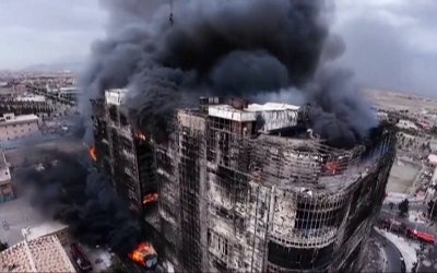 Смъртоносен пожар в търговски център в Иран отне живота на 8 души (ВИДЕО)