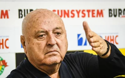 Венци Стефанов заяви, че продава Славия, обяви война на феновете