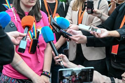 Медии: Журналистиката става все по-опасна професия в Сърбия