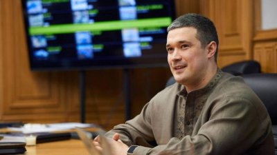 ТАСС: Съпругата на украински министър с яхта за 26 млн. евро