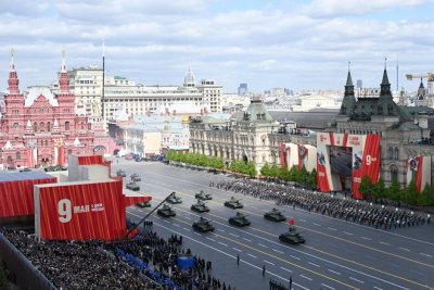 Русия ще отбележи годишнината от победата над нацистка Германия с парад, но без военна техника