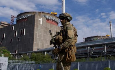 Двама души пострадаха след украинска атака с дронове край Запорожката АЕЦ