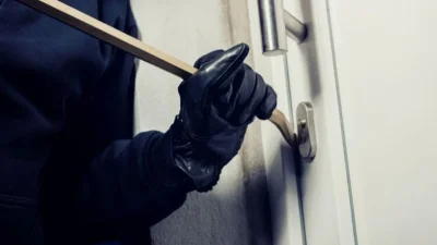 Брутален грабеж в Ловешко, нападнаха 81-годишен мъж