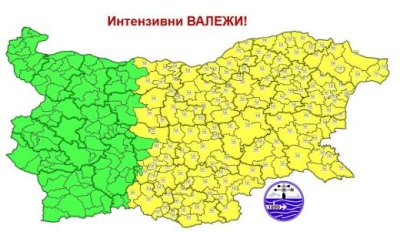 Жълт код за бури и градушки в половин България