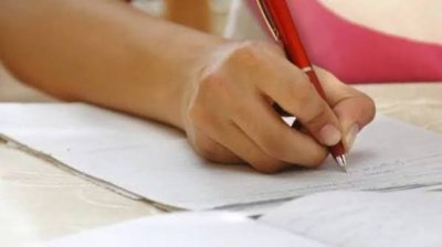 Зрелостниците се явяват на матура по профилиращ предмет на 22 май