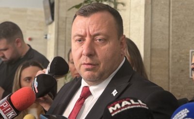 Петър Петров: Ще внесем жалба в прокуратурата за манипулации при приемането на еврото