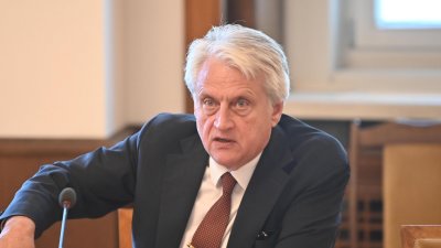 Бойко Рашков: ГЕРБ, ДПС, ИТН и БСП провалиха 11 изслушвания на ДАНС за Олег Невзоров
